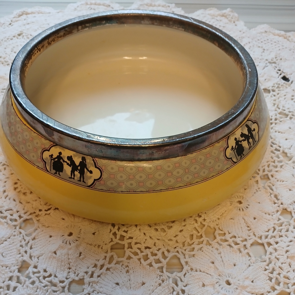 Baker & Co, Ltd Victorian Silhouette  Porcelain Bowl